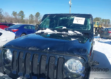 2020 Jeep Wrangler Unlimited Sport S 4X4 z USA, uszkodzony, nr VIN 1C4HJXDNXLW155686